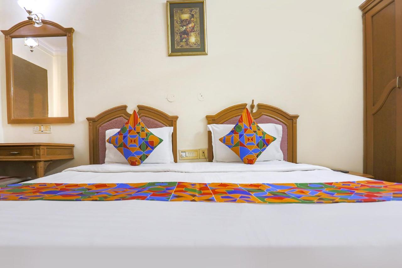 Fabhotel Altus คูร์เคาน์ ภายนอก รูปภาพ