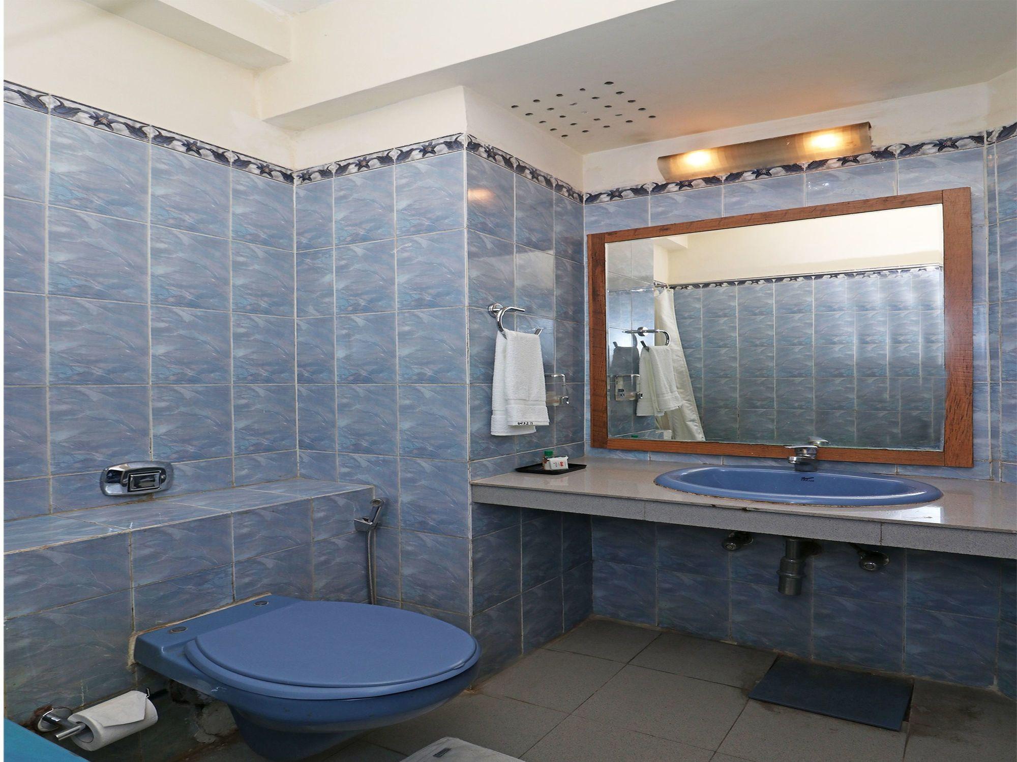 Fabhotel Altus คูร์เคาน์ ภายนอก รูปภาพ